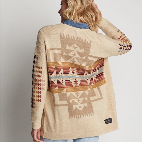 Pendleton Sweaters - Pendleton Tan Southwestern Pattern Cardigan